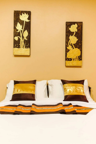 Happy House Hotel