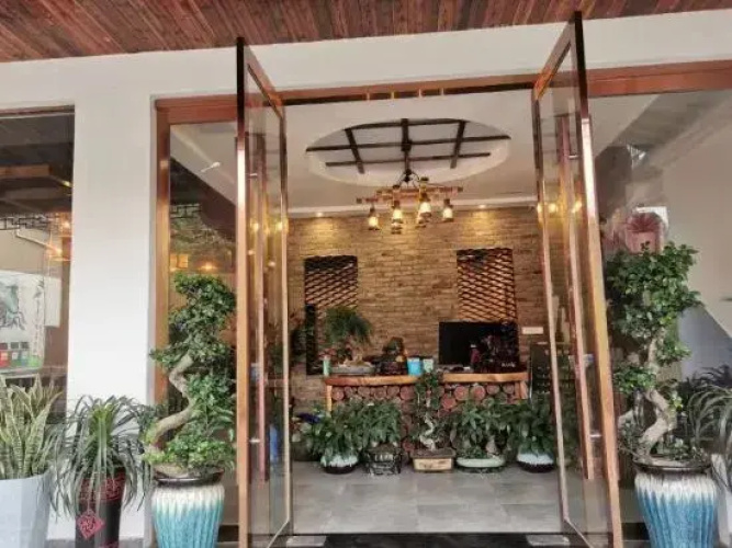 Ningguo Qinglongmen Inn