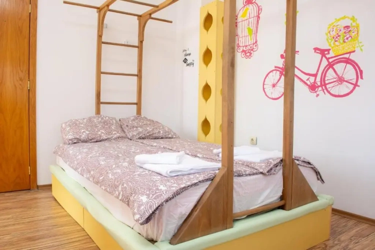 2 Bedrooms Apartment