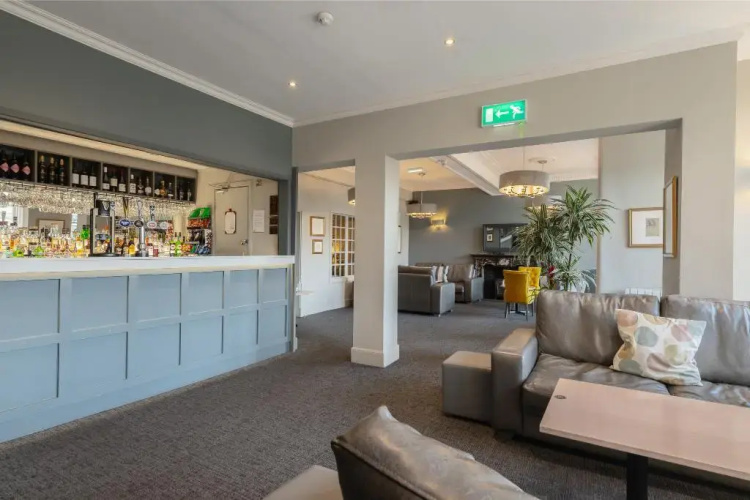 Old Waverley Hotel