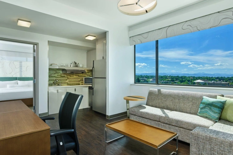 Executive Double Suite with mountain view