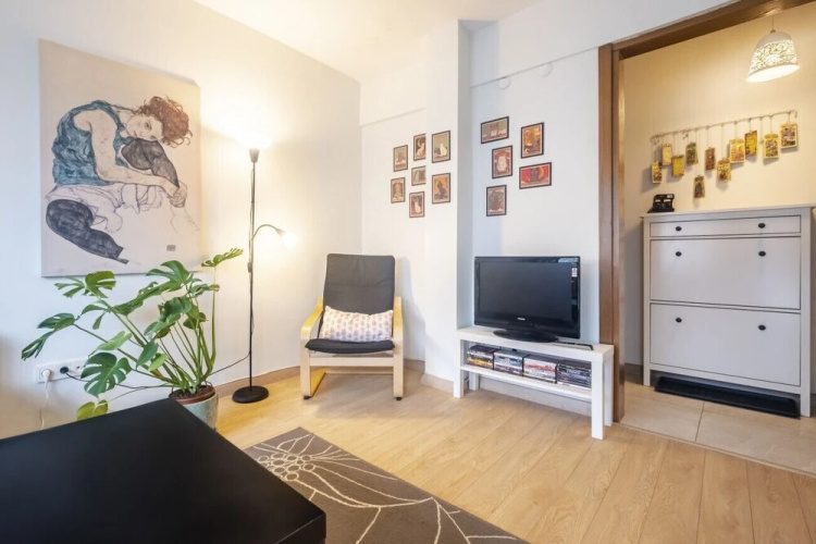 2 BR Stylish Duplex With View