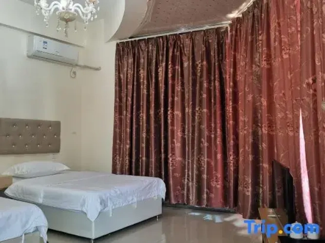 Deluxe Quadruple Suite