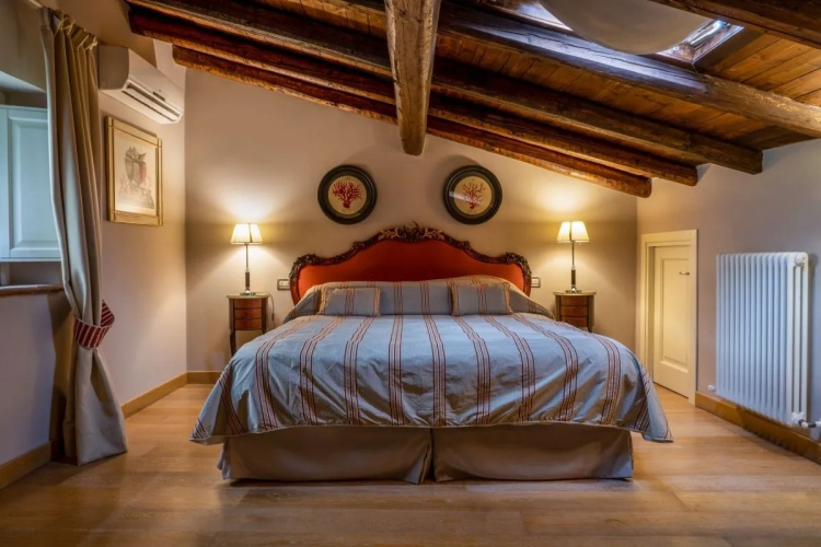 Al Teatro Greco Historic House