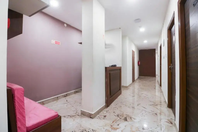Adri Hotels by OYO Rooms
