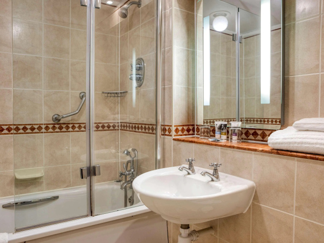 Mercure Winchester Wessex Hotel photo 9