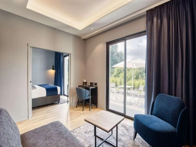 Double Suite