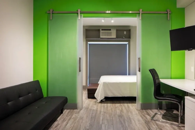 1 Bedroom Grand Apartment