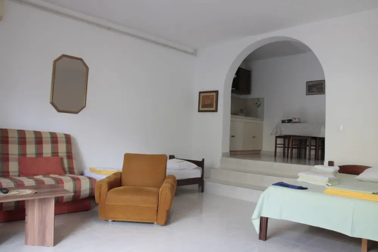 Apartments Cirkovic
