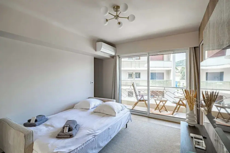 Apartment for 4people in Martinez