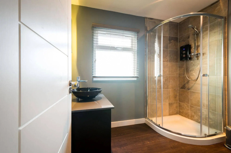 Aaron Wise Serviced Apartments