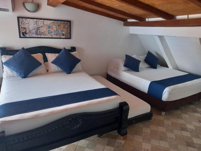 Standard Triple room