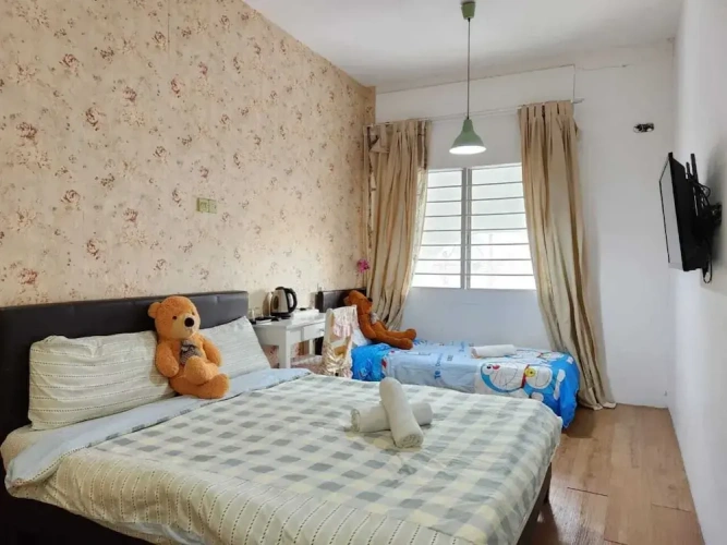 Standard Triple room