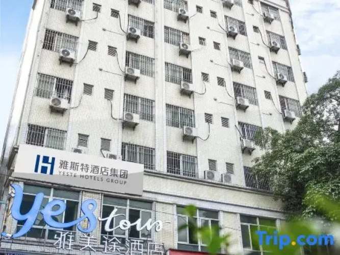 Yes tour Hotel