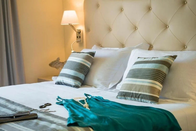 Classic Double room with balcony and with partial sea view