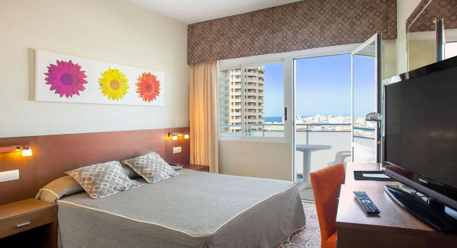 Hotel RH Royal - Recommended for Adults