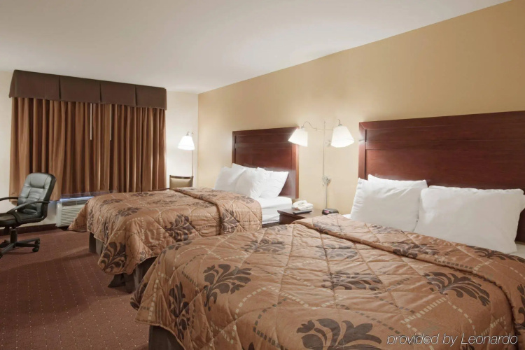 Americas Best Value Inn St. Robert
