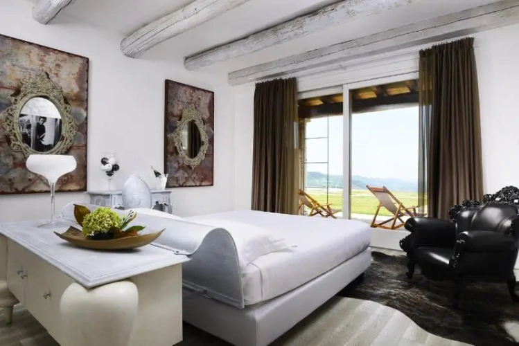Standard Double room with balcony and with view