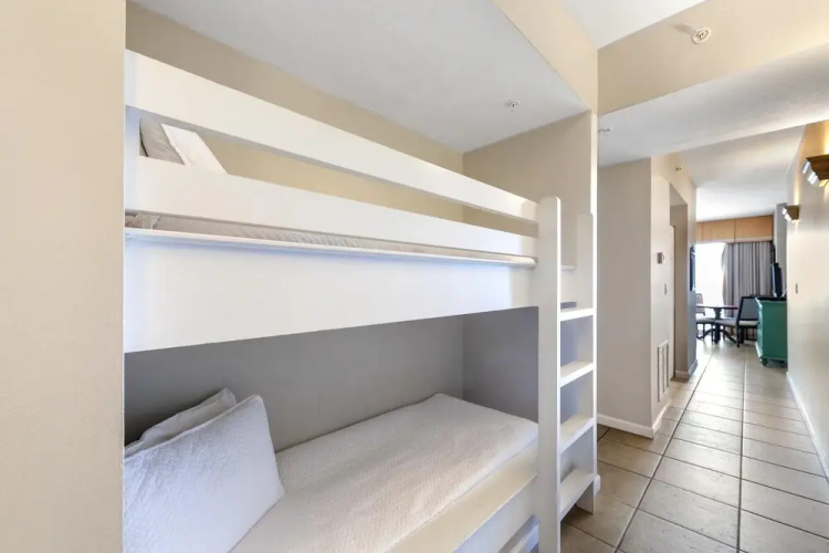 Windemere 904 with Pool Side Cabana