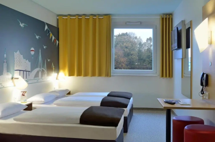 Triple room