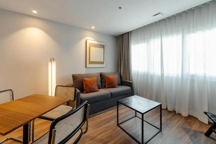 2H Living León