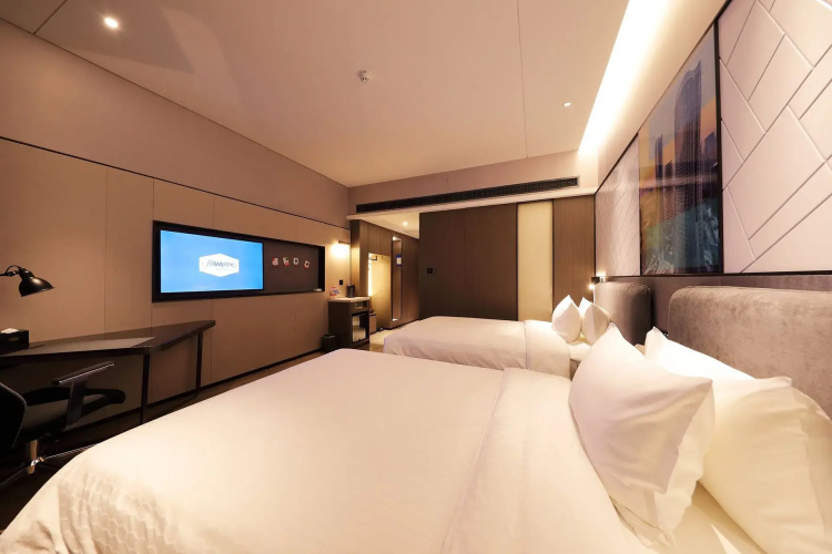 Hampton by Hilton Technology City