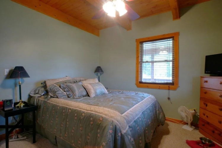 Horseshoe Lodge