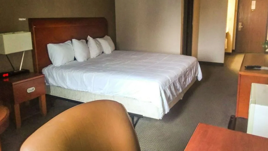 Heritage Place & Suites