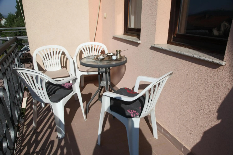 HSH Apartments
