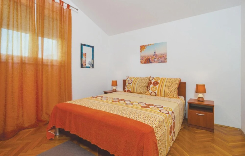 Beautiful Home in Split With Wifi and 1 Bedrooms