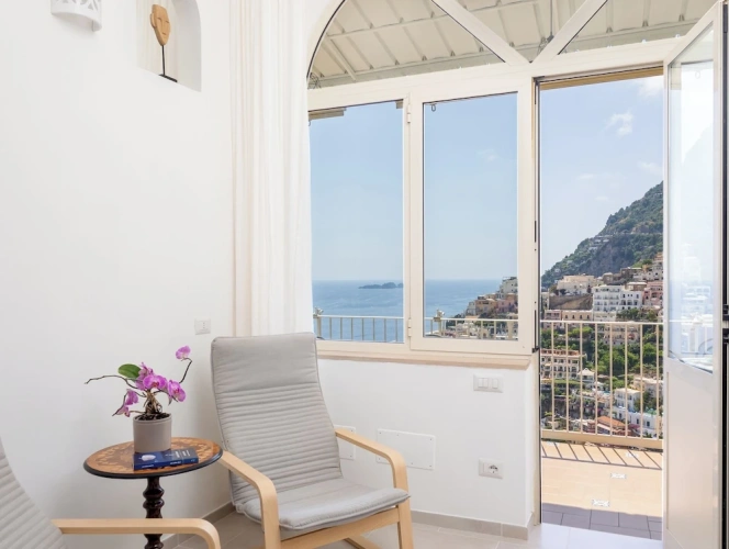 Cottage with sea view