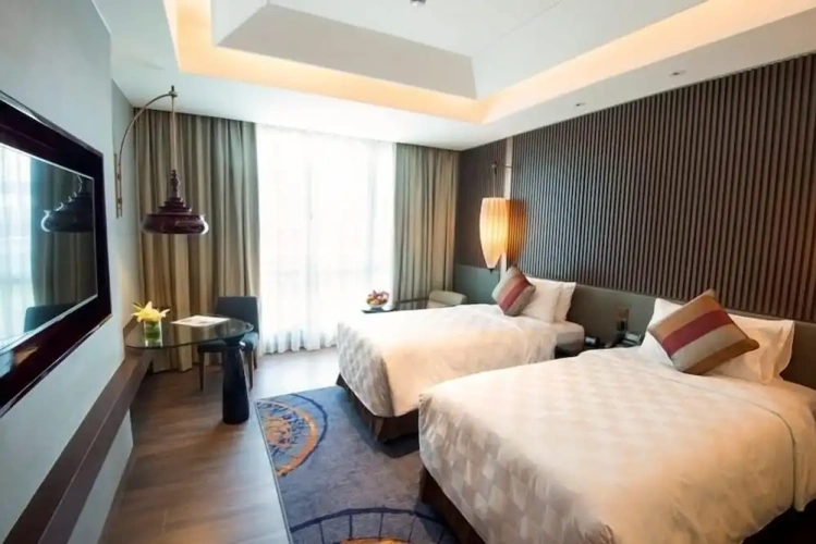 Premier room