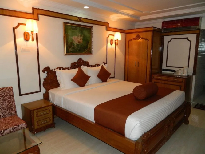 Hotel Thames International
