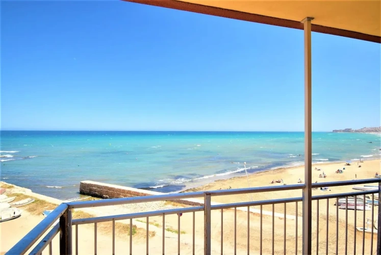 2 Bedrooms Apartment with balcony and with sea view