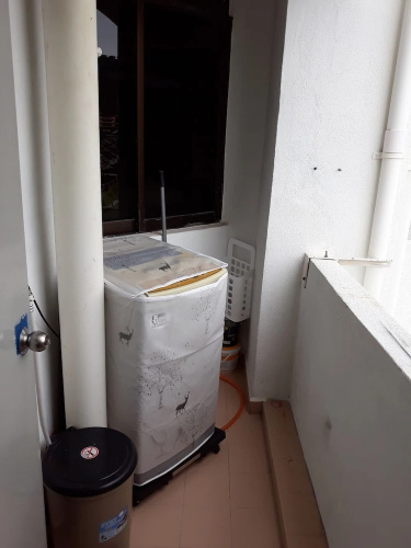 MINIMALIST Studio Apartment