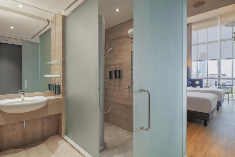 DoubleTree by Hilton Turin Lingotto photo 12