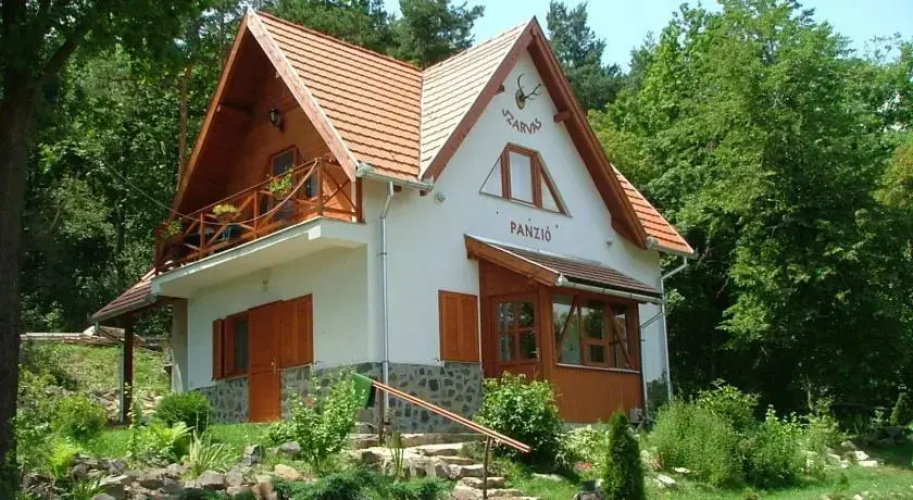 Szarvas Panzio