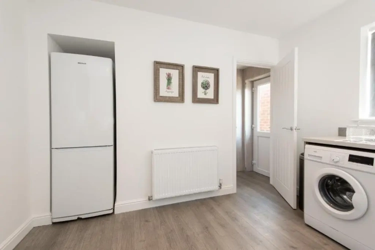 3 Bedrooms Cottage