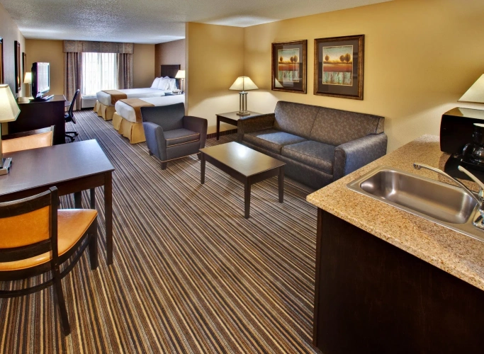 Quadruple Suite