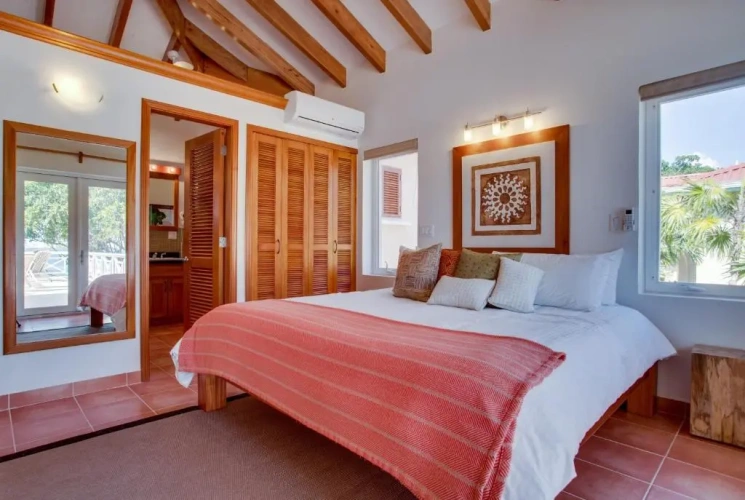 2 Bedrooms Tree Top Villa