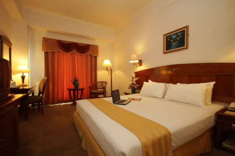 Hotel KaisarOver view