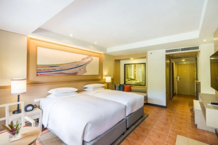 Phuket Marriott Resort & Spa, Merlin BeachOver view