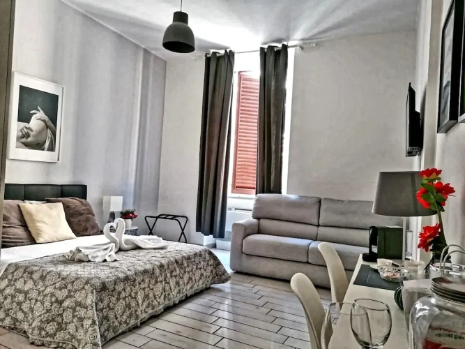 Standard Triple room