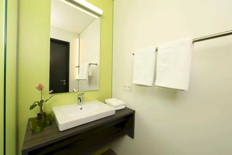 Economy-Hotel