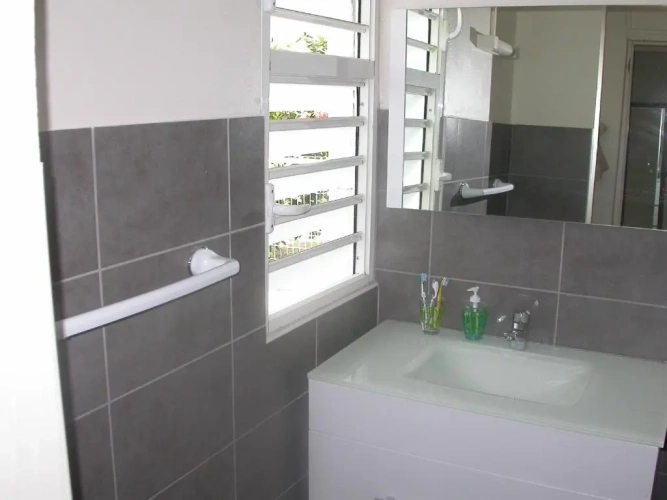 3 Bedrooms Cottage