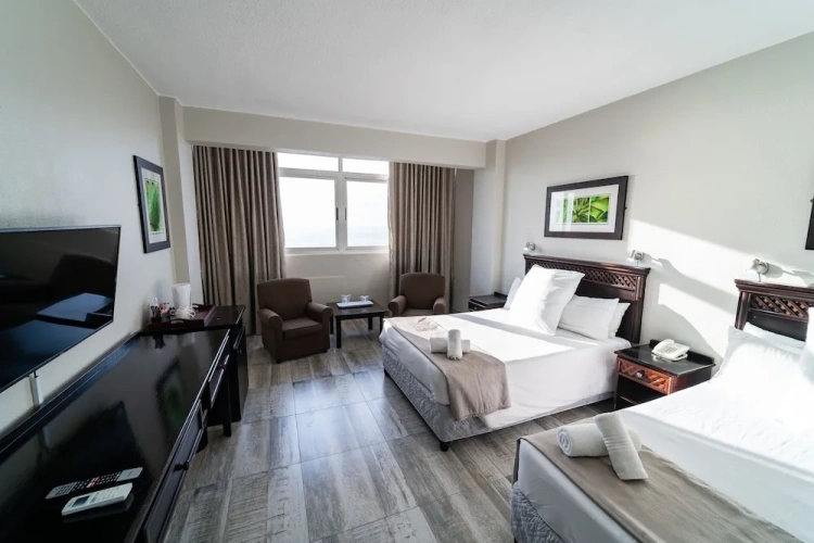 Deluxe Quadruple room