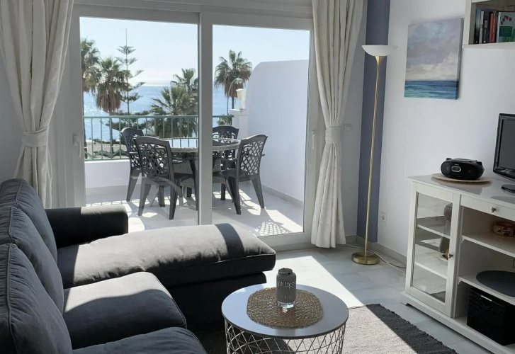 Lovely Apartment at the Beach