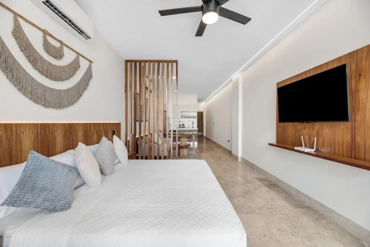 Luxury Studio