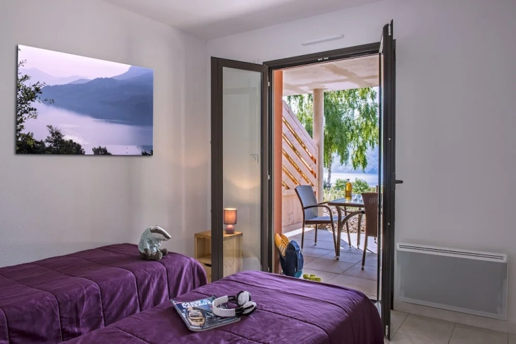 2 Bedrooms Apartment with balcony