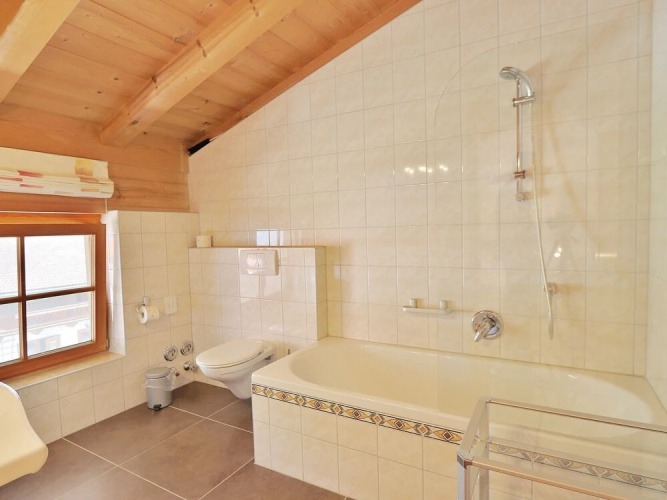 Spacious Apartment With Mountain View in Brixen im Thale